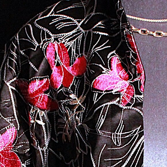 Chico's Women's Black Pink Floral Embroidery Blazer Jacket Size 1 - Picture 6 of 7